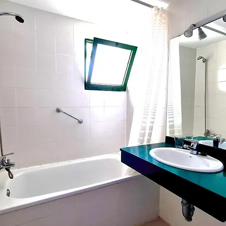 Cactus, Playa Y Piscina Апартаменты