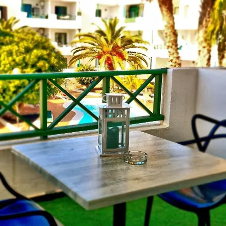 Cactus, Playa Y Piscina Коста-Тегисе