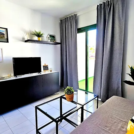 Cactus, Playa Y Piscina Апартаменты