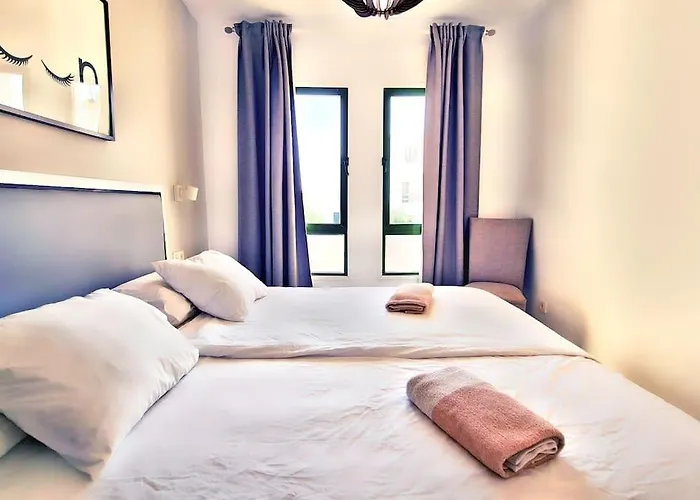 Cactus, Playa Y Piscina * Costa Teguise