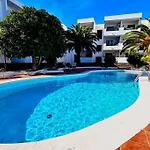 Cactus, Playa Y Piscina شقة