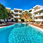 Cactus, Playa Y Piscina Апартаменты
