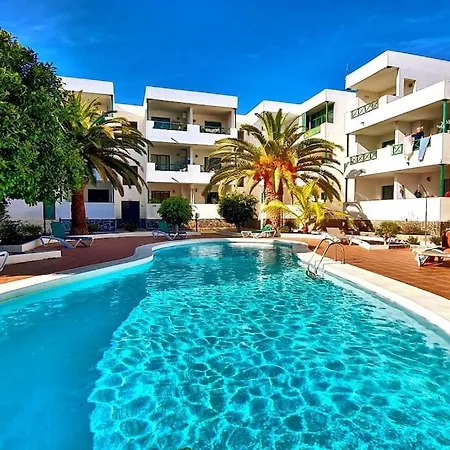 Cactus, Playa Y Piscina شقة