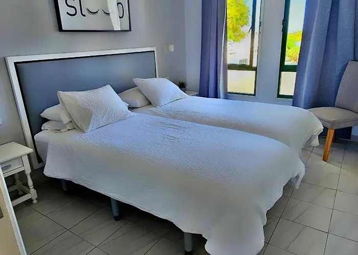 Cactus, Playa Y Piscina * Costa Teguise